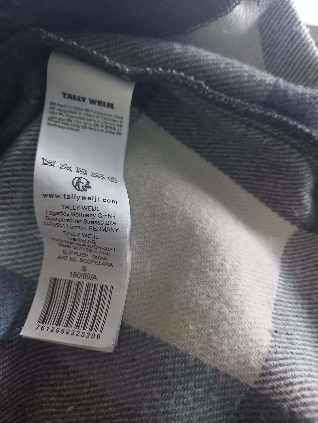 Camicette: Jacke bluse – Usato da Ruschein venduto da dom_nbr2 3