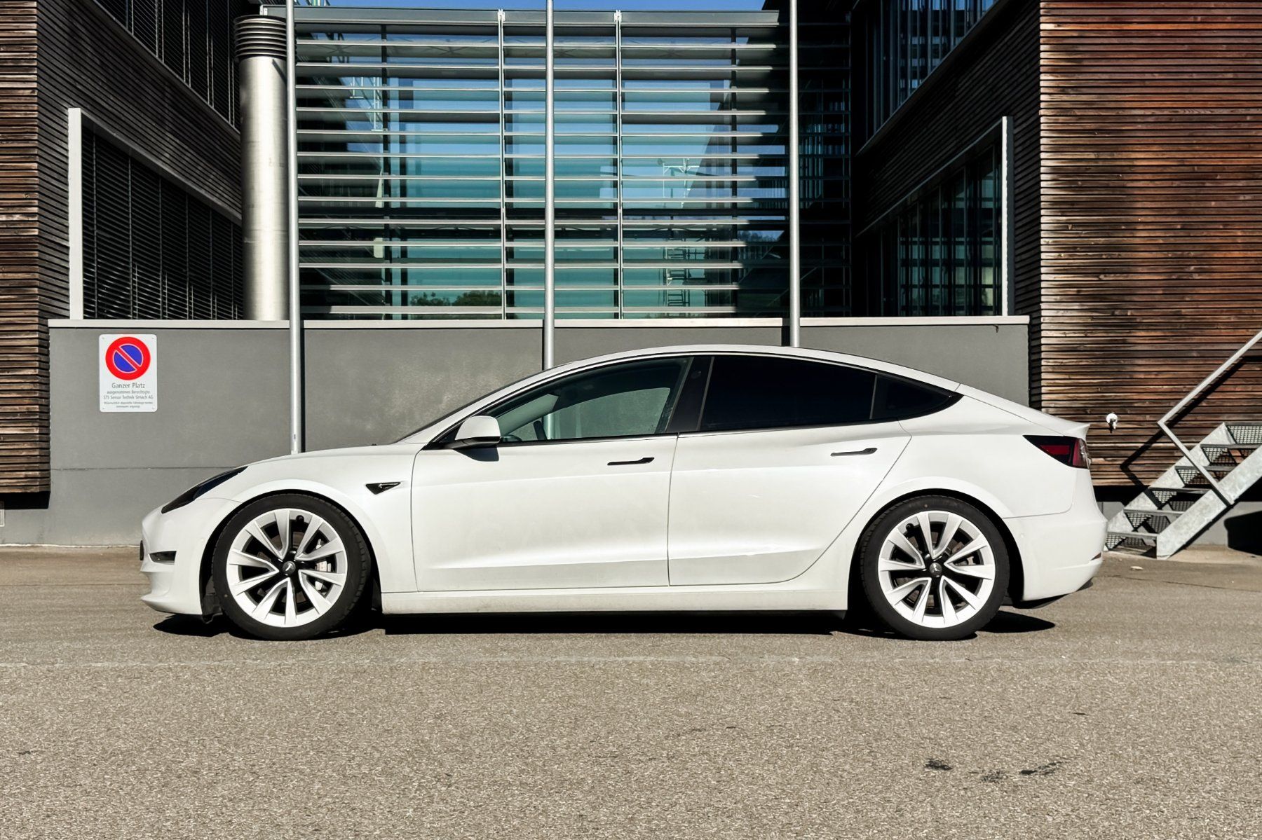 Tesla Autos: Tesla Model 3 LongRange – D'occasion à Sirnach par cartrade24_bucan 2