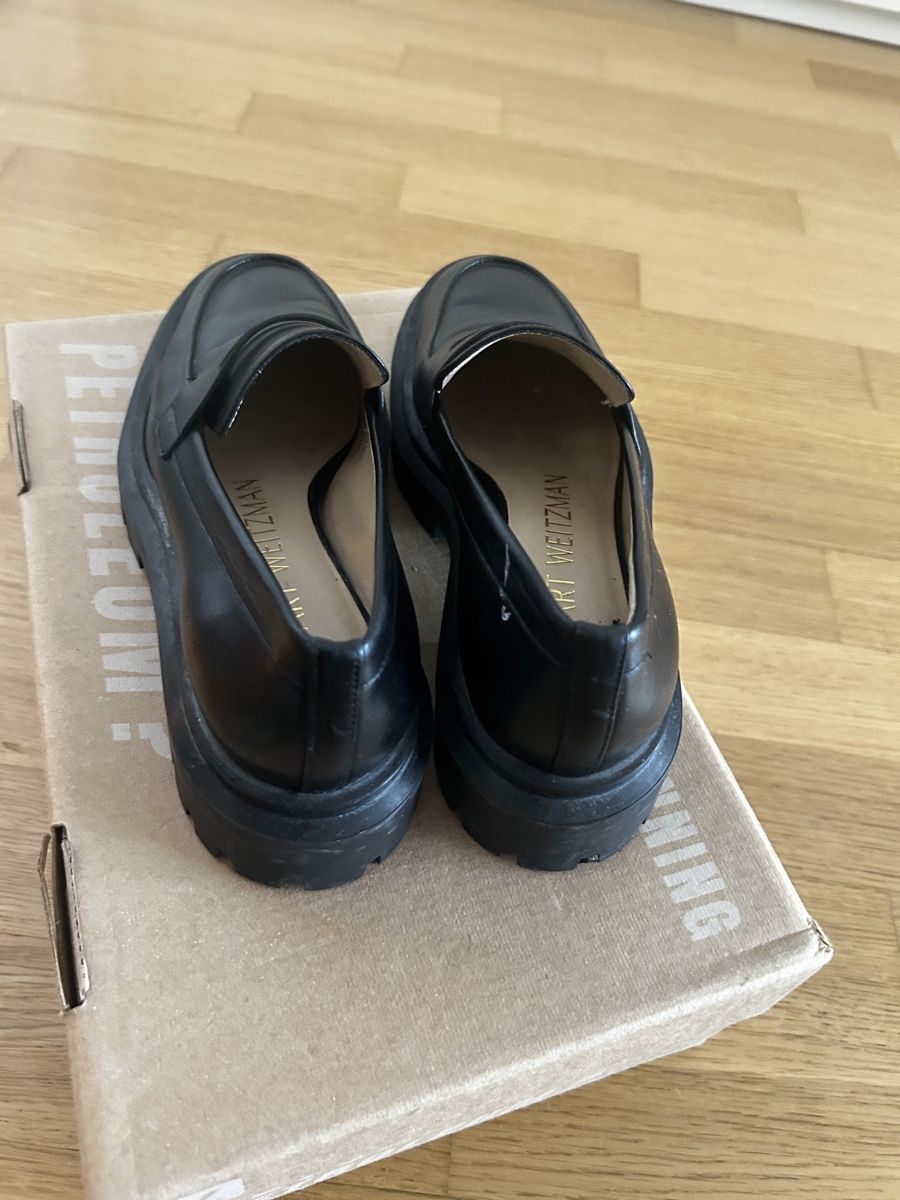 Stuart Weitzman Scarpe da donna: Stuart weitzman leather loafers size 35 – Usato da Zug venduto da day_9ph6 2