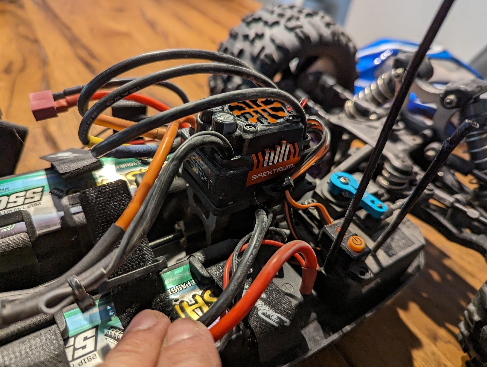 RC Kits de montage: RC Auto Stoke-E, 4s inkl. Akkus und ESC Programmierbox – D'occasion à Buttikon SZ par eldrago83 7