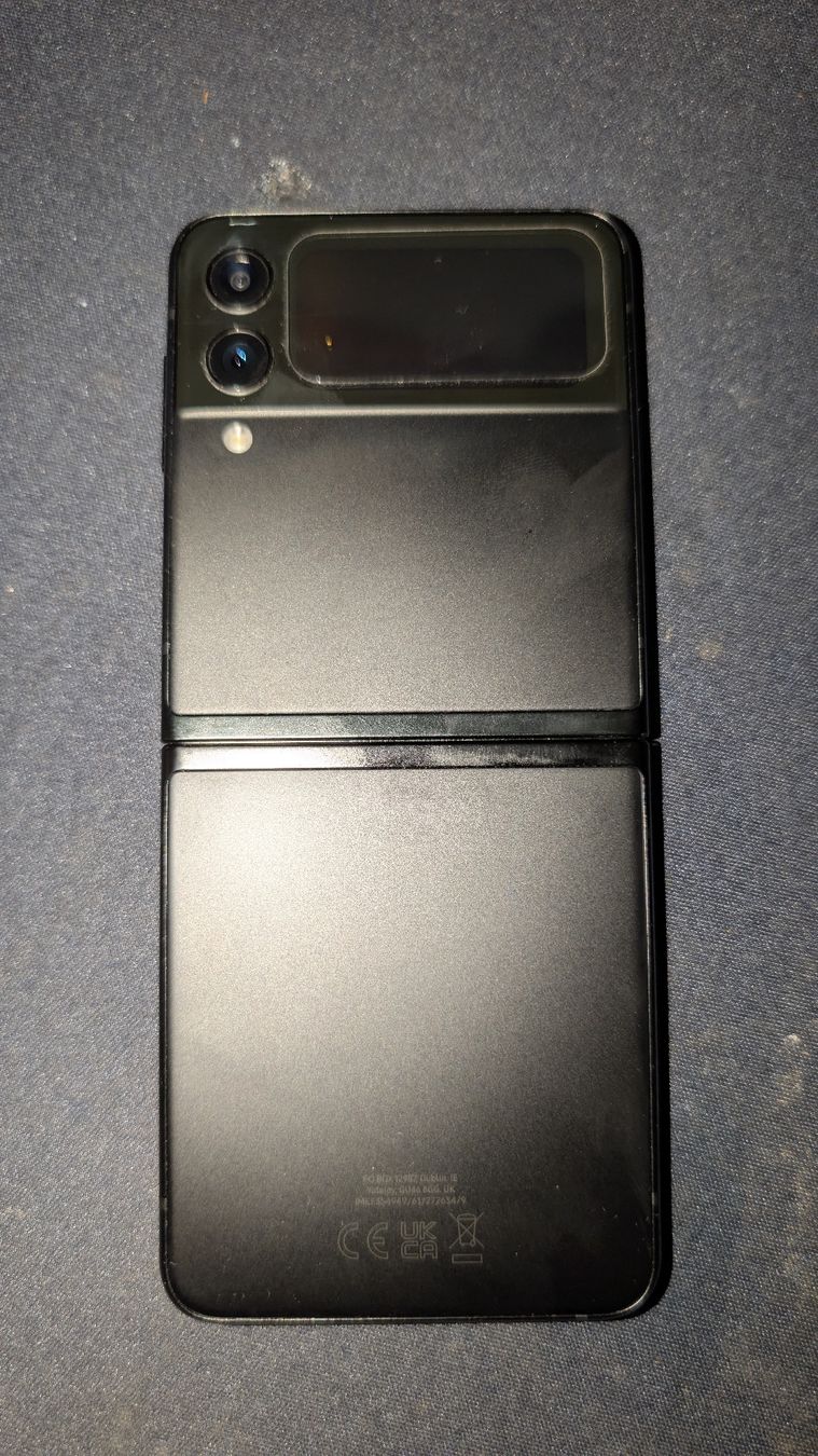 Samsung Portables: Samsung Galaxy ZFlip 3  – D'occasion à Trimbach par Mr.PA