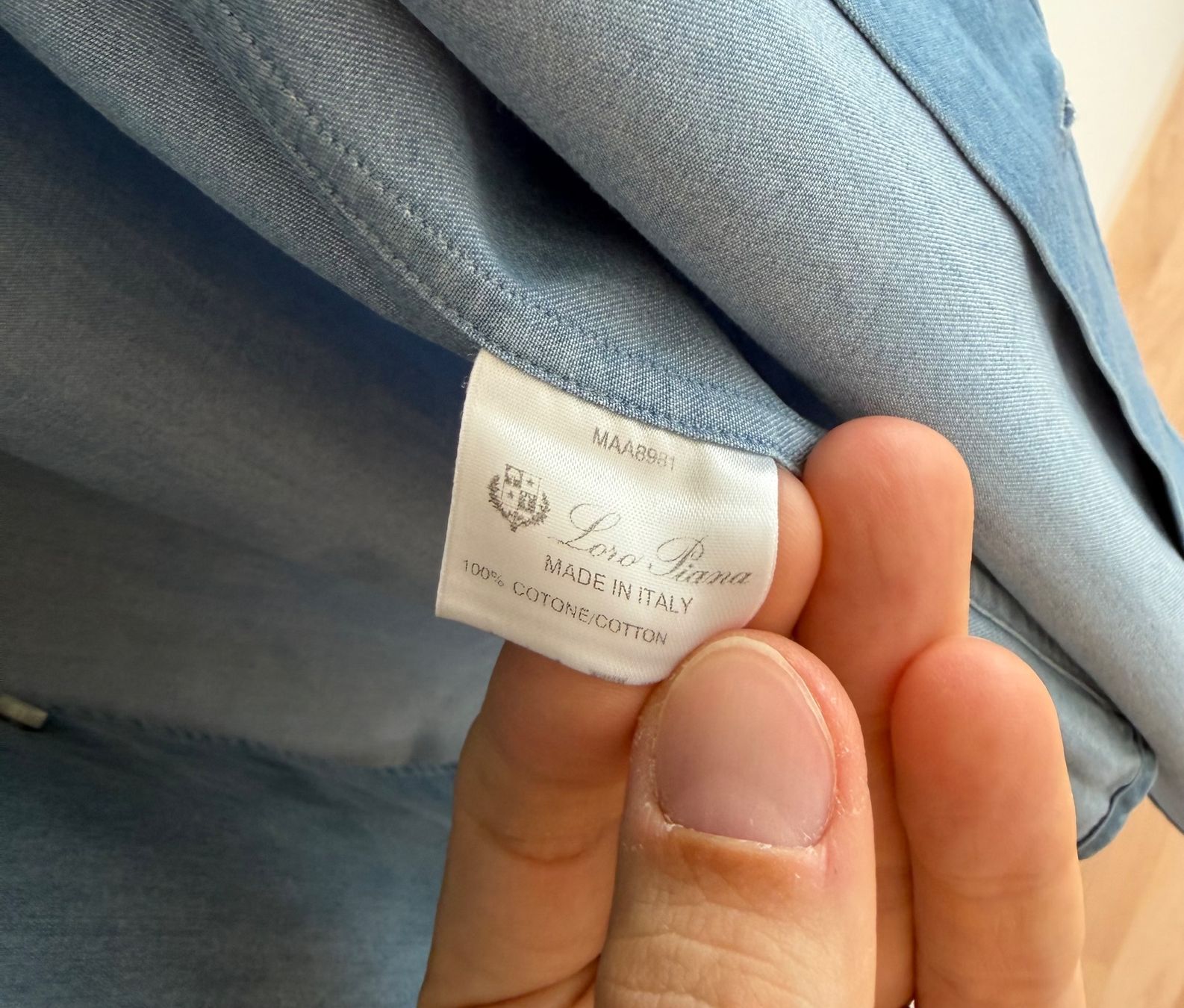 Loro Piana Hemden: Loro Piana Denim Hemd – Gebraucht aus Wallisellen von max.mil 9