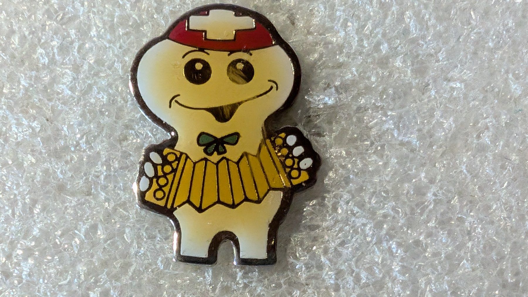 Placchette & Badge: Ansteckpin 227: Maga Bio – Usato da Oppligen venduto da Pin-Fall-Shop