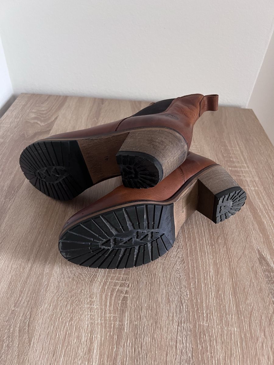 Scarpe da donna: Lederstiefeletten Grösse 41 – Usato da Basel venduto da alnoce 2