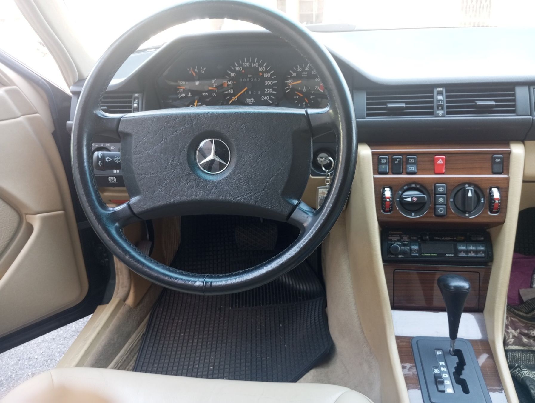 Mercedes-Benz Automobili: Mercedes 300 E 4 matic – Difettoso da Fey venduto da paquita2122 7