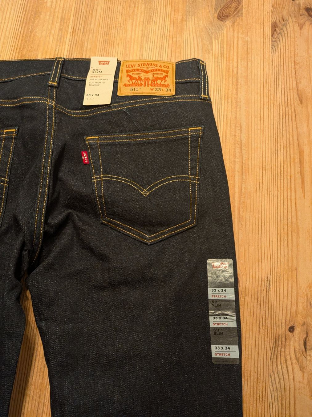 Levi's Jeans: Levi's Jeans 511 SLIM - NEU – Nuovo e nell'imballaggio originale da Hombrechtikon venduto da dahu02