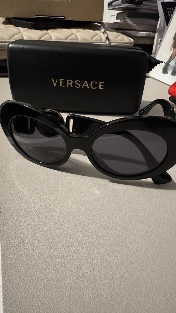 Versace Occhiali & Lenti: Versace Medusa Biggie Sunglasses Black – Usato da Glattpark (Opfikon) venduto da desidoe_