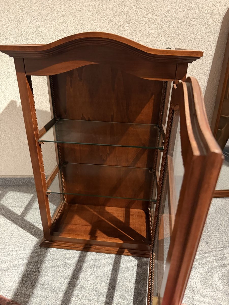 Vetrine: Schöne Holz-Glas-Vitrine ab 1.-CHF – Usato da Flawil venduto da Scro_ 2