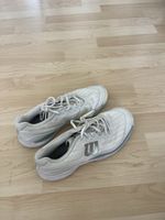Hallenschuhe Tennis Grösse 41 1/3