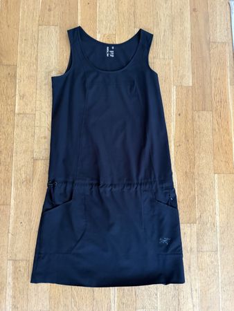 Arcteryx dress XS