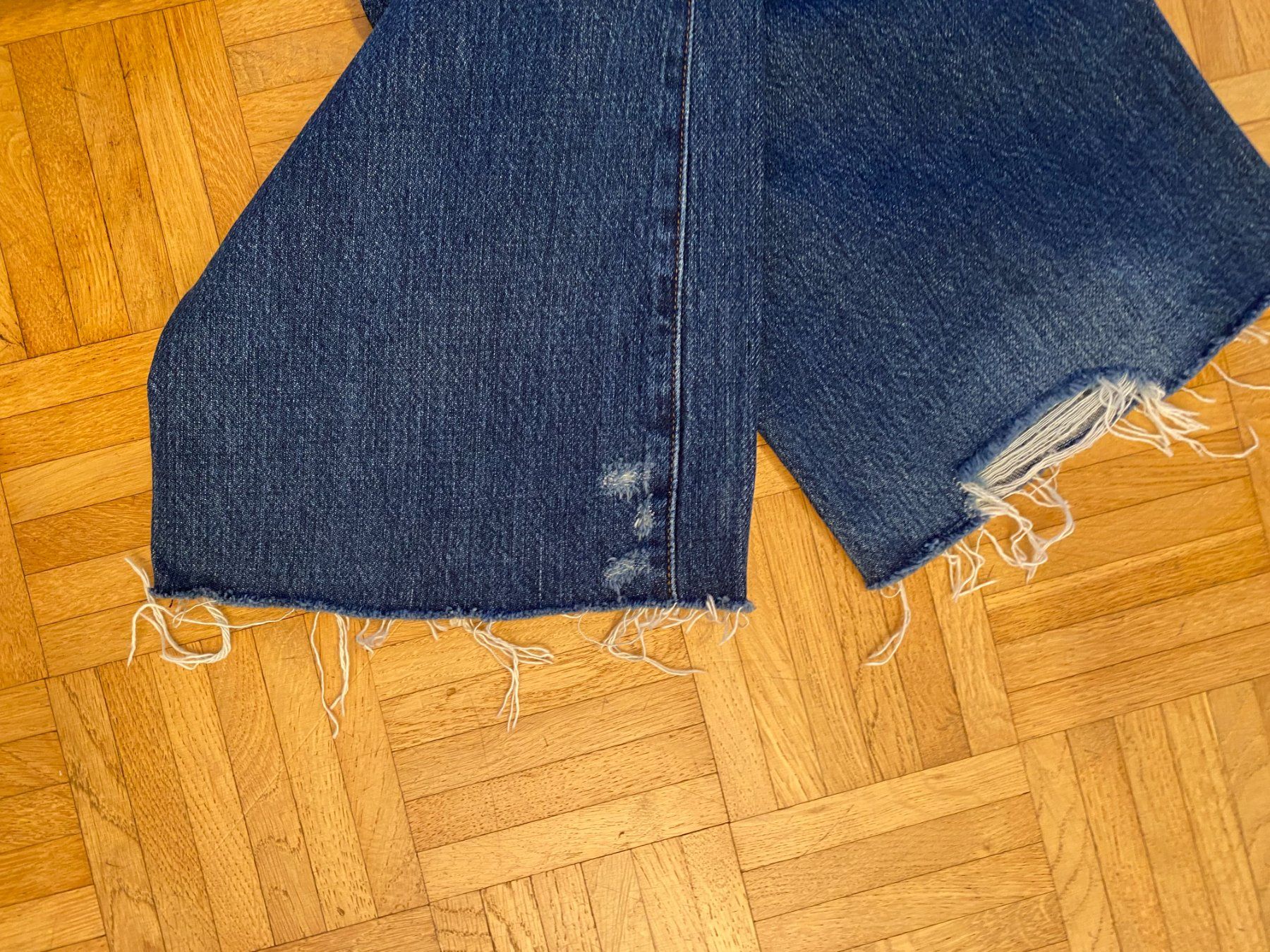 Jeans: Jeans Hose J Brand – Neu (gemäss Beschreibung) aus Zürich von Gemi 3
