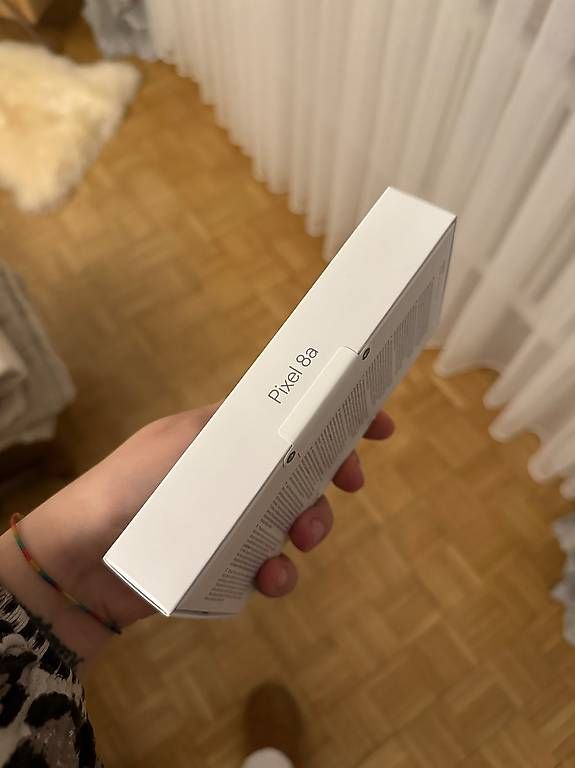 Google Portables: GOOGLE PIXEL 8a ORIGINALVERPACKT UND UNBENUTZT!!! – Neuf avec emballage d'origine à Basel par Ashleyyy4058 1