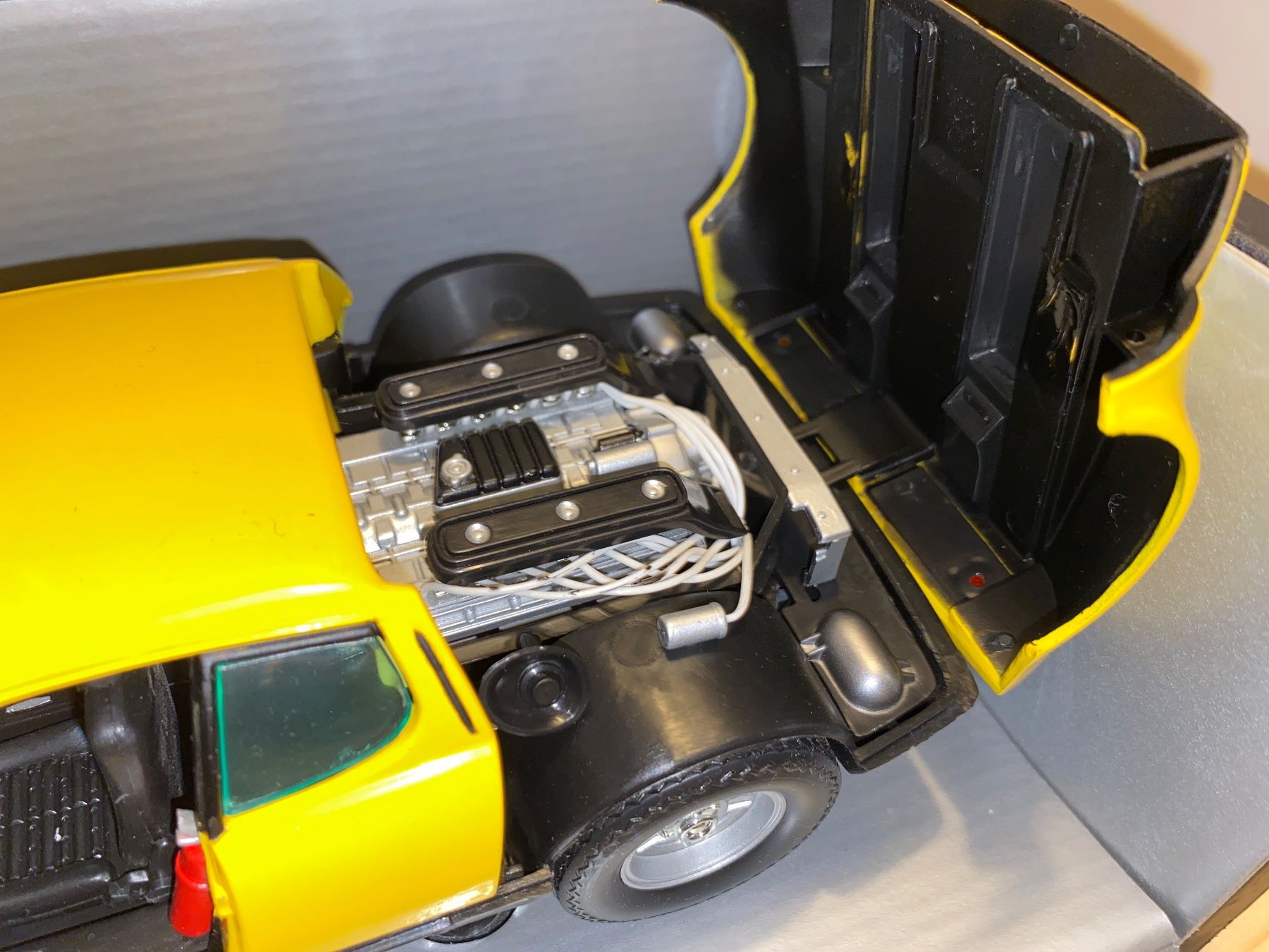 Ferrari Modellini d'auto: Ferrari 512 BB Monospecchio 1/18 no Kyosho – Nuovo (secondo la descrizione) da Wohlen AG venduto da PrivatSammlung 5