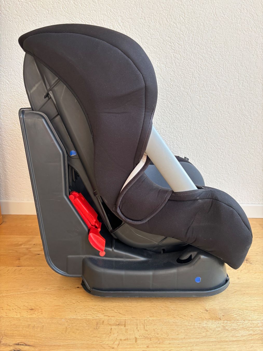Seggiolini per auto: Siège auto bébé/enfant 0-18kg – Usato da Biel/Bienne venduto da FChampion 1