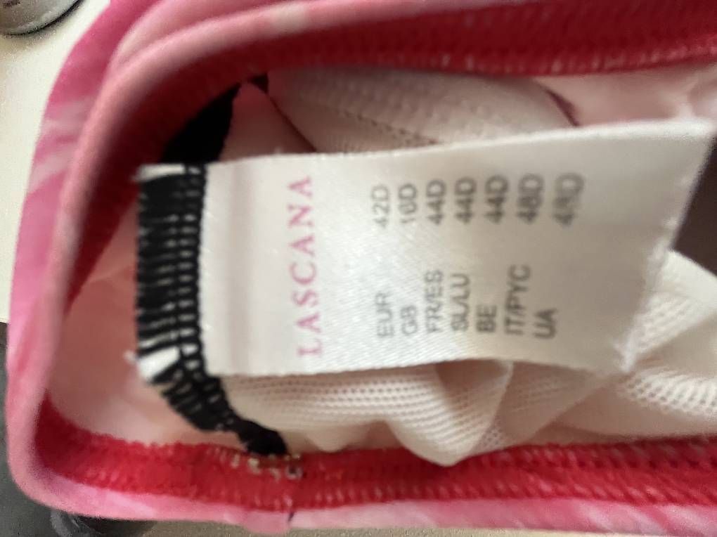 Costumi da bagno & Bikini: Badekleid Gr. 42 Cup D – Usato da Kehrsatz venduto da AlfonsoS 2