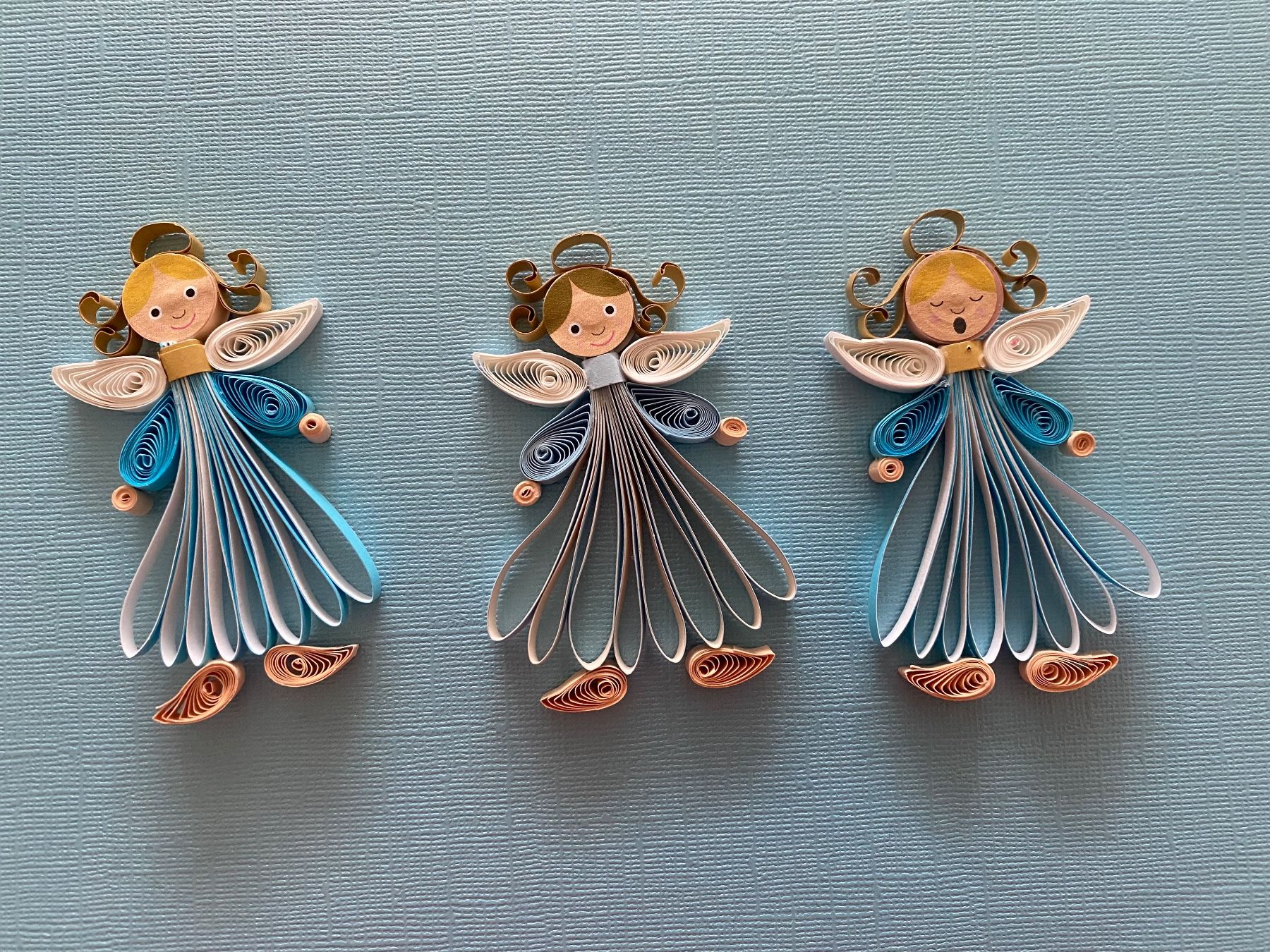 Tutte le decorazioni: Handgemachte Engel aus Papier, Quilling Technik, 3 Stk. – Nuovo (secondo la descrizione) da Thun venduto da marasch01