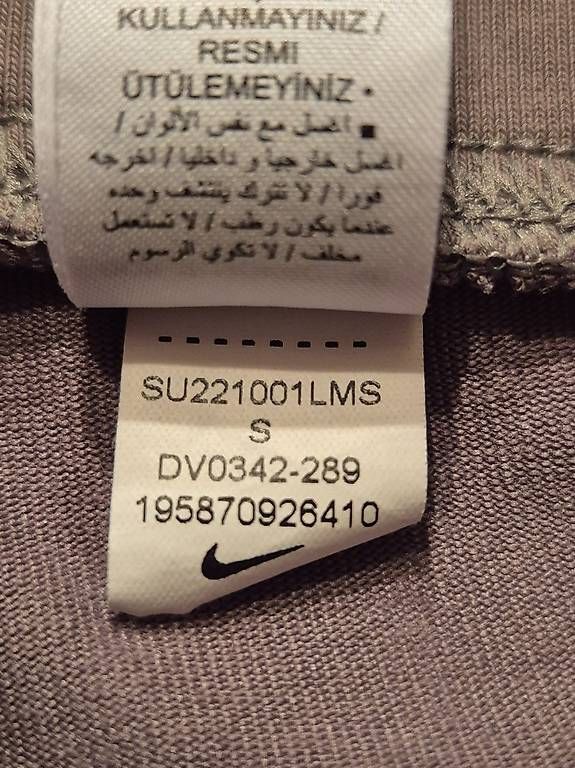 Pantaloni: Nike Sporthose Damen – Usato da Kriens venduto da honig01 2