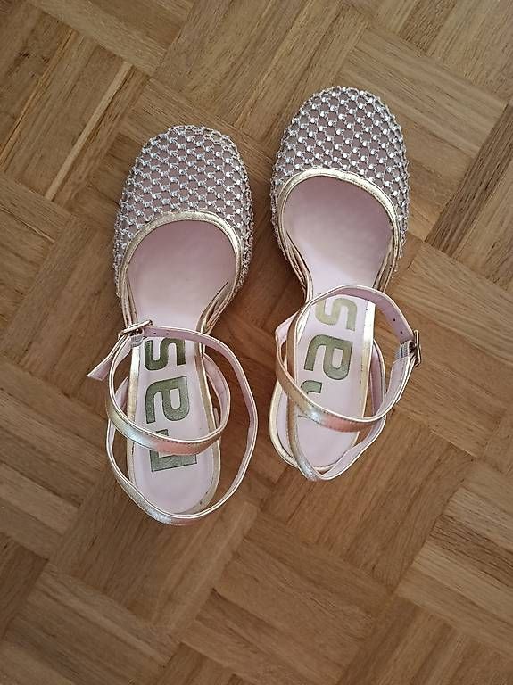 Chaussures femmes: Sandalen – D'occasion à Zürich par Brati 4
