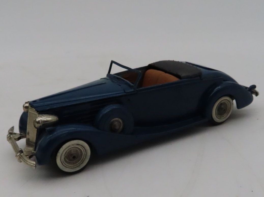 Modellini d'auto: Auto Replicas 16 – Packward Twelve 1937 – Usato da Reinach BL venduto da WBZ-Flohmarkt 2