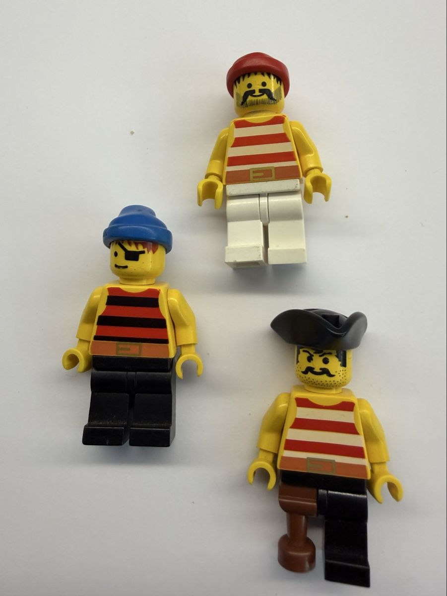 Lego Jouets: Lego Piraten Figuren. – D'occasion à Rheinfelden par zim_2hqc 1