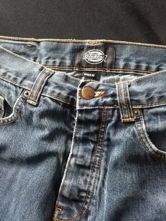 Dickies Jeans blau W33 L32 mit Gebrauchsspuren unten