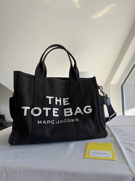 Taschen für Damen: Marc Jacobs The Tote Bag  – Gebraucht aus Schlieren von gue_m9qk