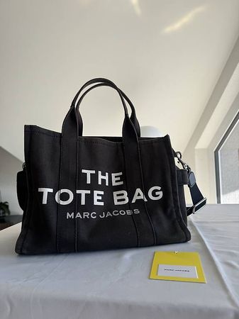 Marc Jacobs The Tote Bag 