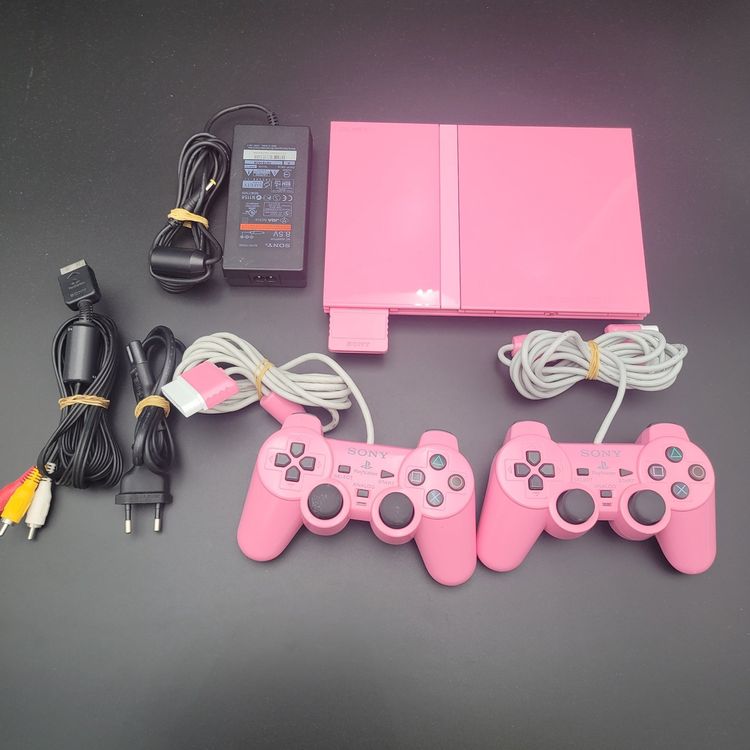 PS2 Konsole Pink (2) (Gebraucht) in Domat/Ems für CHF 169.9 – mit ...