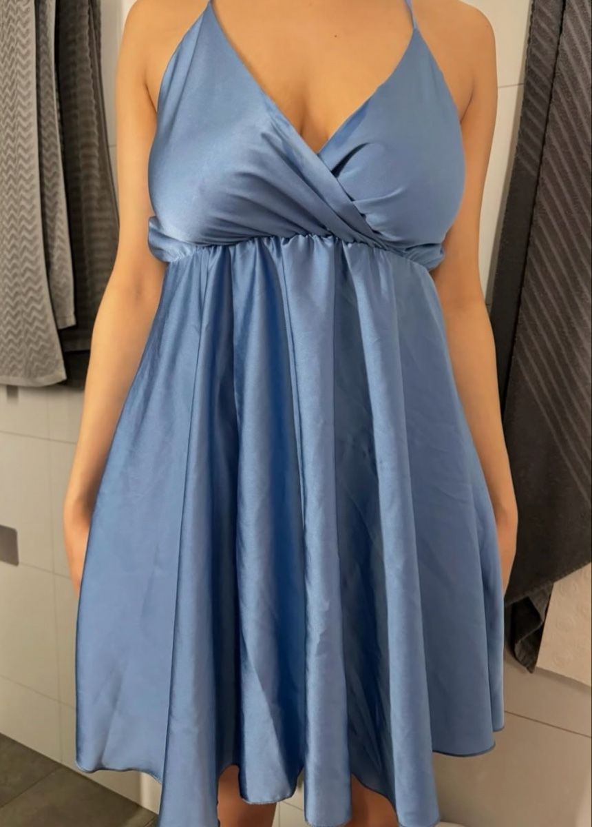 Vestiti: Robe bleue en satin – Nuovo (secondo la descrizione) da Attalens venduto da bazar_de_giada