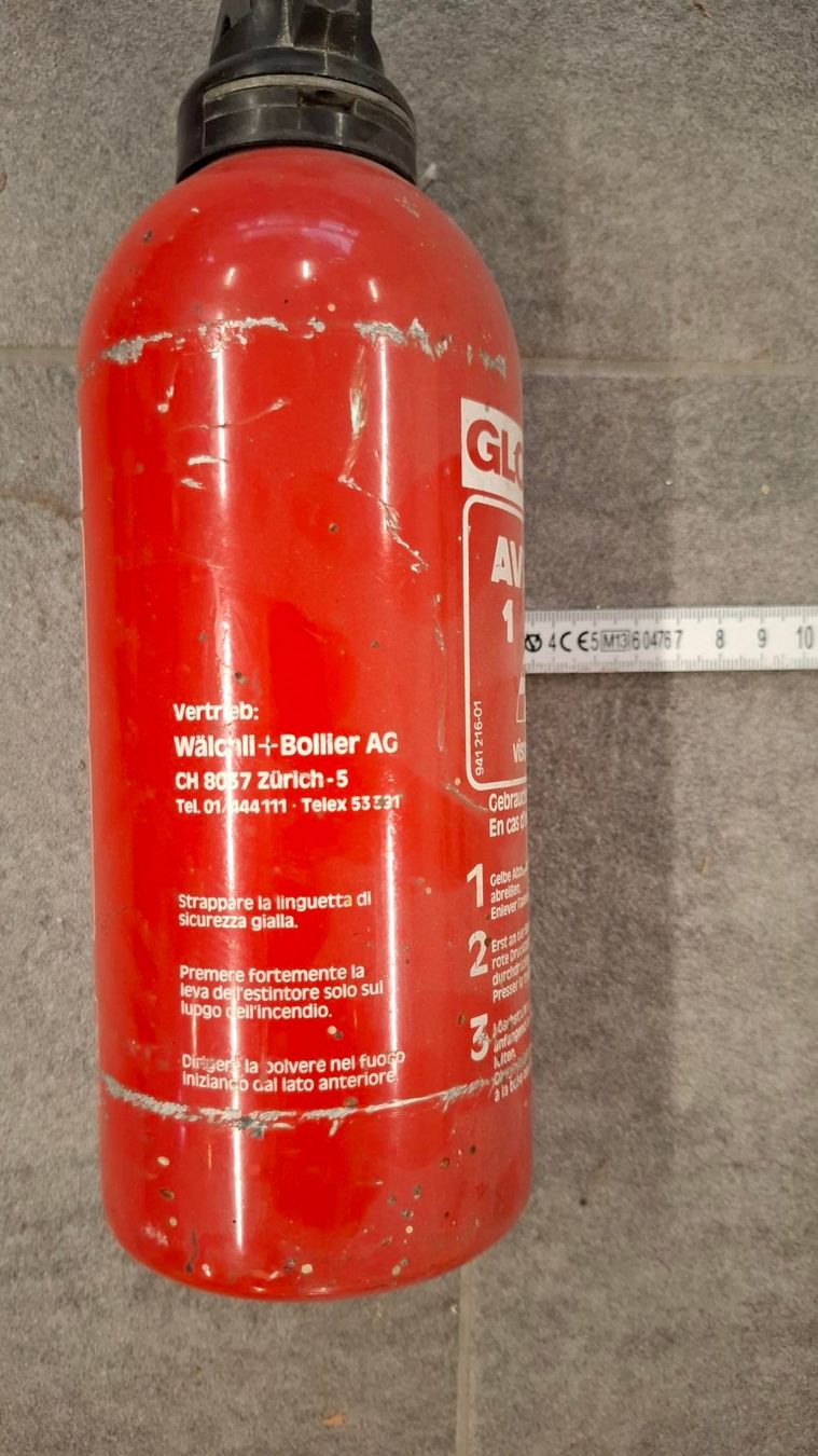 Estintori: Alter Feuerlöscher Klein – Usato da Ebikon venduto da Dubi1 3