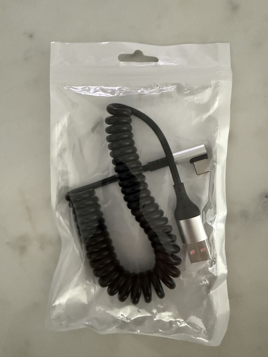 Chargements: Ladekabel Spiral USB C & USB A – Neuf avec emballage d'origine à Spreitenbach par Reflex11