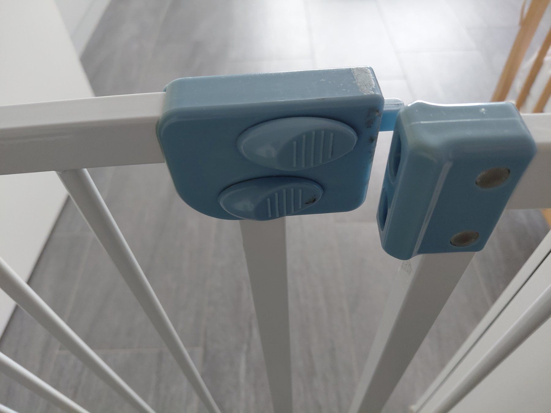 Tutto per la sicurezza: Türschutzgitter / Türabsprerrgitter – Usato da Fraubrunnen venduto da Ente2286 3