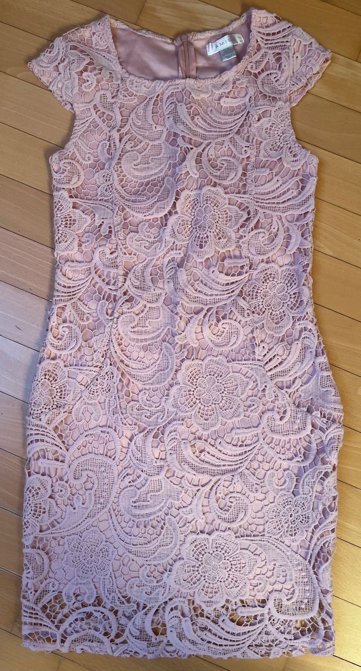 Robes: Kleid – D'occasion à Wettswil par jonut77 1