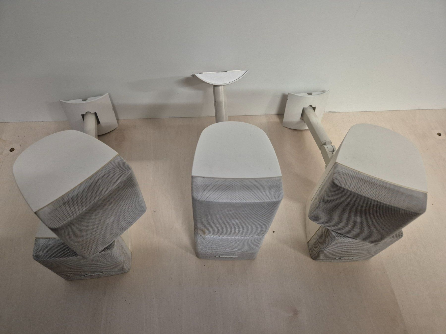 Bose Amplificatori: Bose Soundsystem mit 6 Lautsprecherboxen – Usato da Zug venduto da Peterhans01 6
