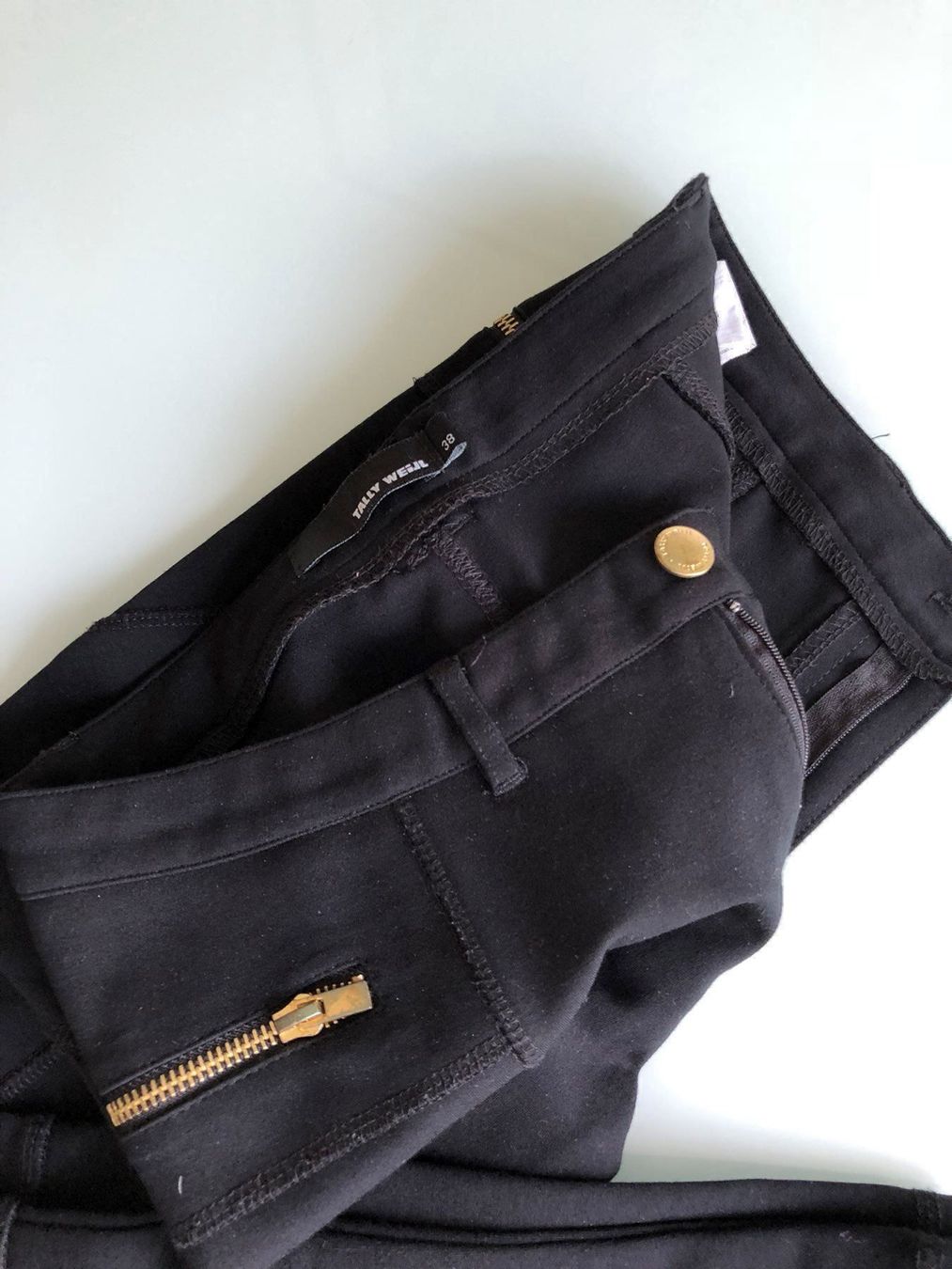 Leggings: Leggins – Nuovo (secondo la descrizione) da Adliswil venduto da Jessik0
