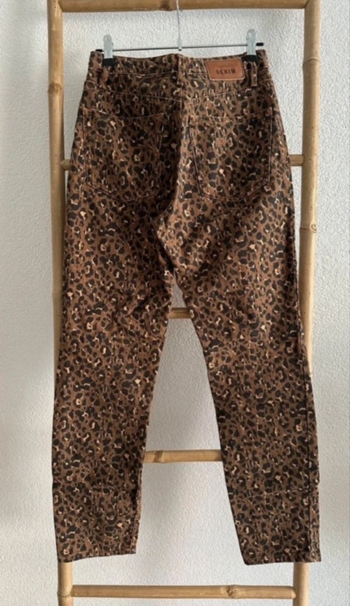 Sezane Jeans: Jeans Léopard Sézane  – D'occasion à Vevey par Frenchyinswiss1800 1