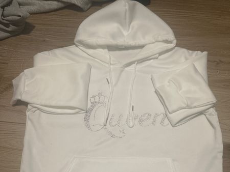 Weisser Queen Hoodie, ungebraucht, Grösse S