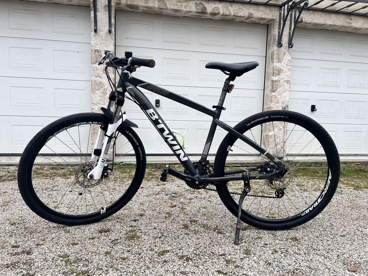 Test du vélo VTT semi-rigide Rockrider ST 520 Decathlon