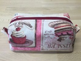 Tasche / Necessaire / Kosmetiktasche / Etui, neue Handarbeit