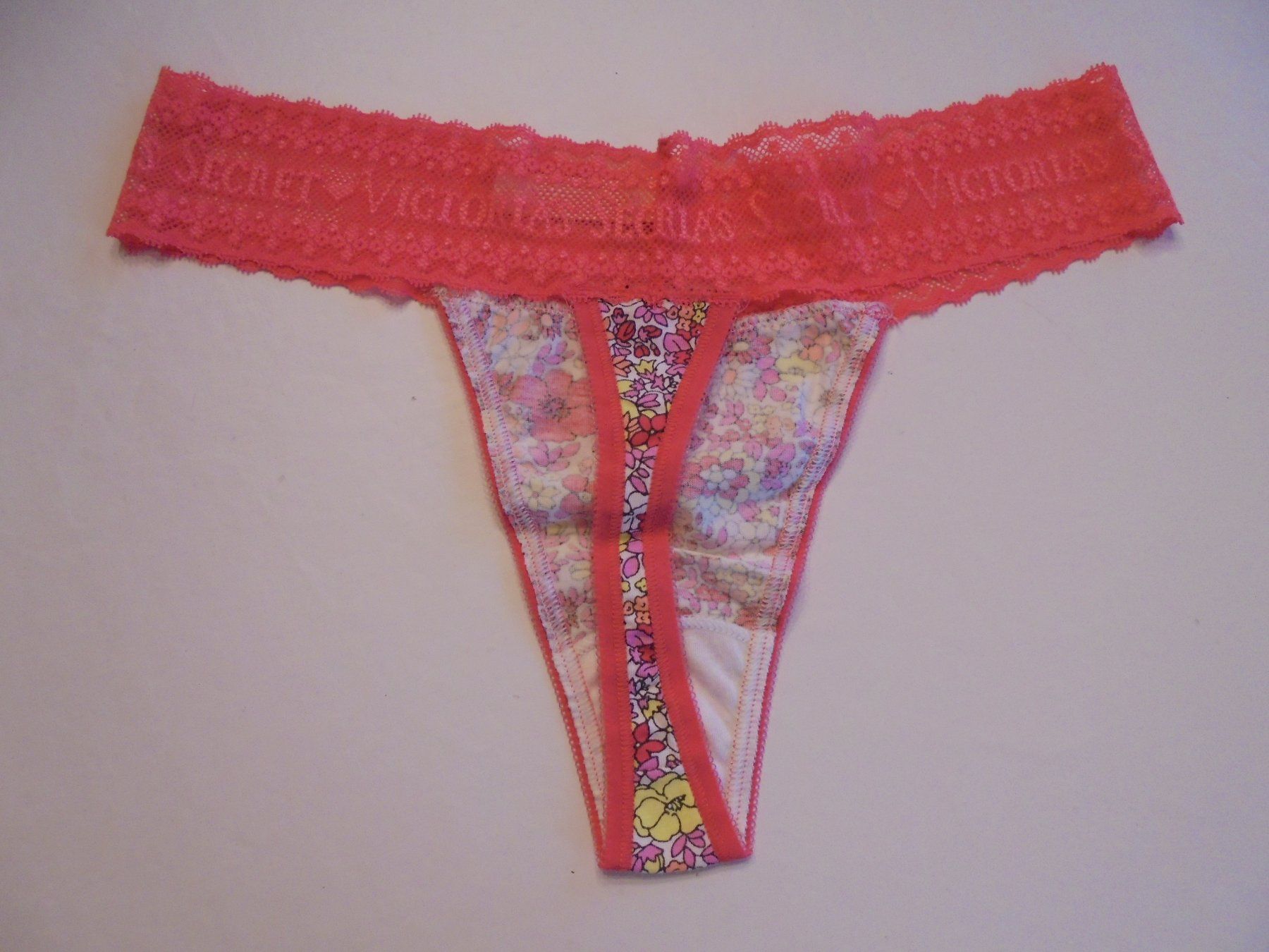 Victoria's Secret Altra biancheria intima: VICTORIA'S SECRET THONG, S, NEU – Nuovo e nell'imballaggio originale da Aarau Rohr venduto da PinkSchwein 3