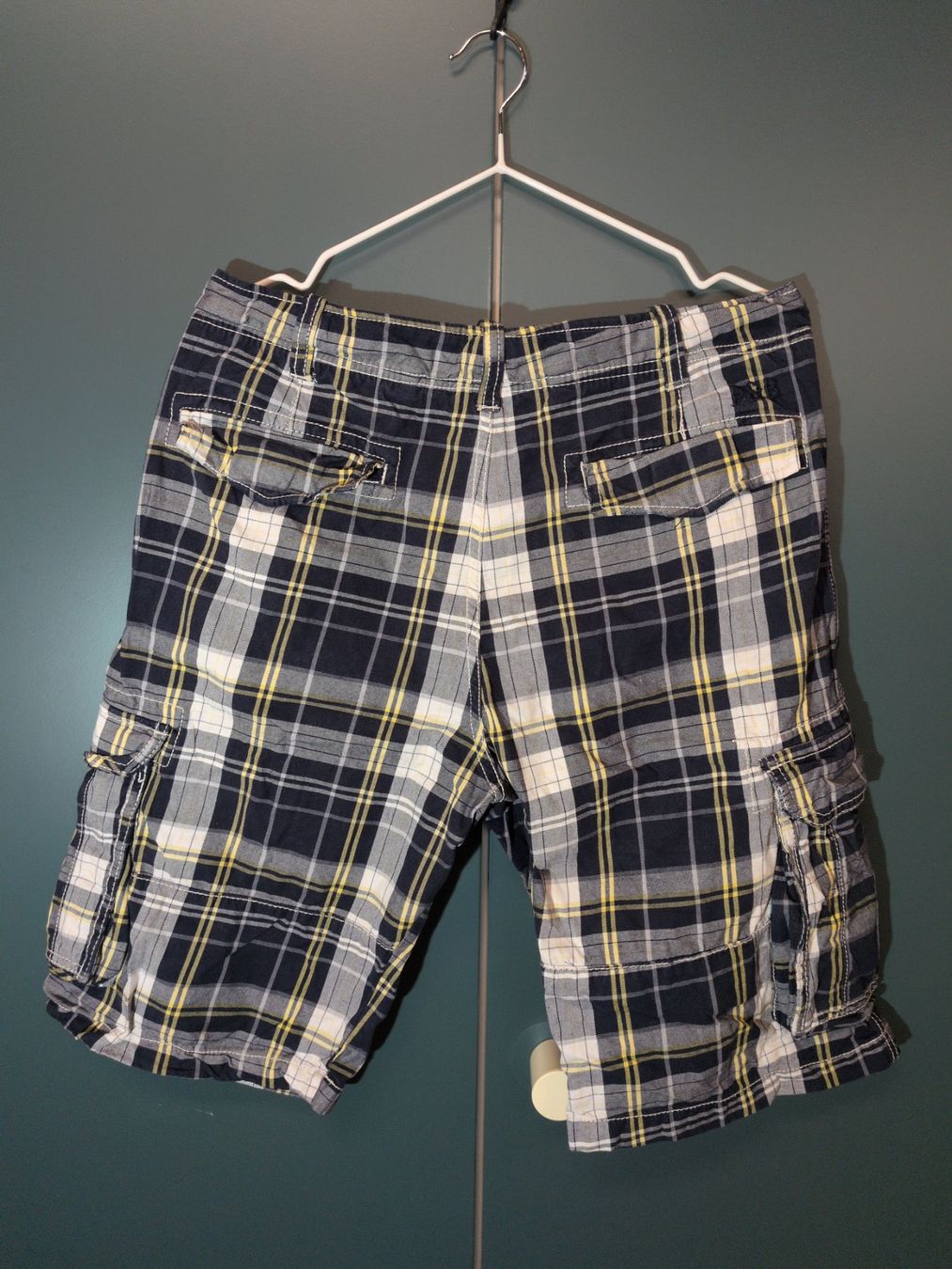 Pull&Bear Pantaloni: Pull & Bear Cargo Shorts – Usato da Rüfenacht BE venduto da swalin 1