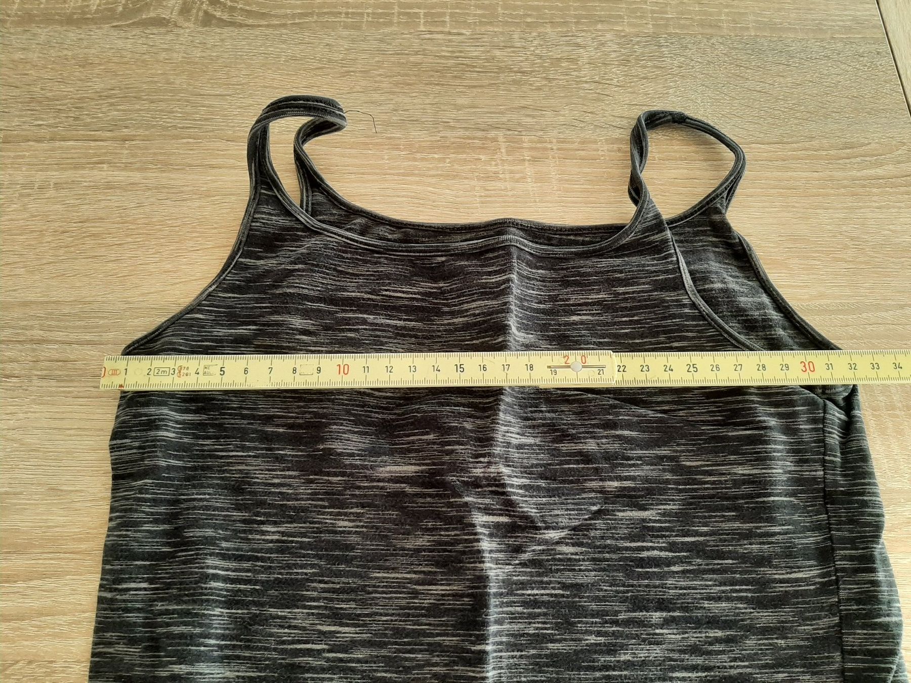 H&M Camicette, T-shirt & Top: Top Grösse 170 – Usato da Menziken venduto da Rien1 3