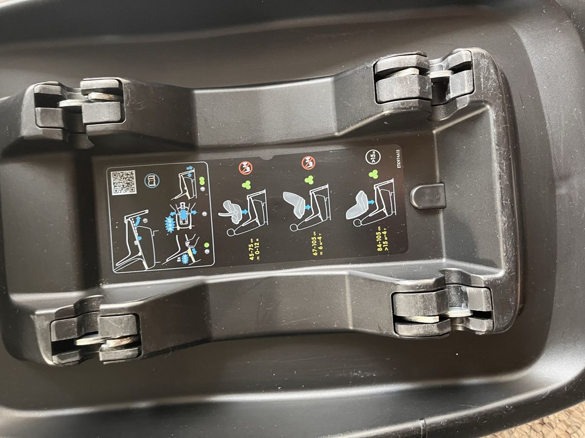 Maxi-Cosi Seggiolini per auto: Maxi-Cosi Pebble Plus Kindersitz mit Basis grau gebraucht – Usato da Udligenswil venduto da lia_082012 4