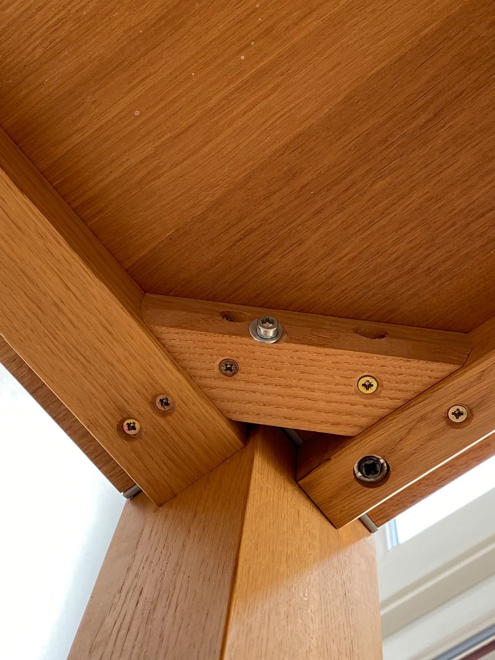 Interio Tische: Interio Tisch Eiche furniert – Gebraucht aus Meilen von m_coni 5