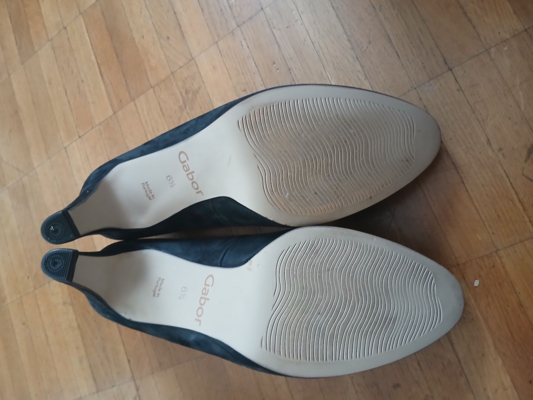 Scarpe da donna: Gabor Pumps Schwarz Wildleder fast neu Grösse 40 – Usato da Zürich venduto da mel_2by5 2