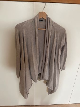 Cardigan Zara Knit Beige T.L, Parfait pour la saison!
