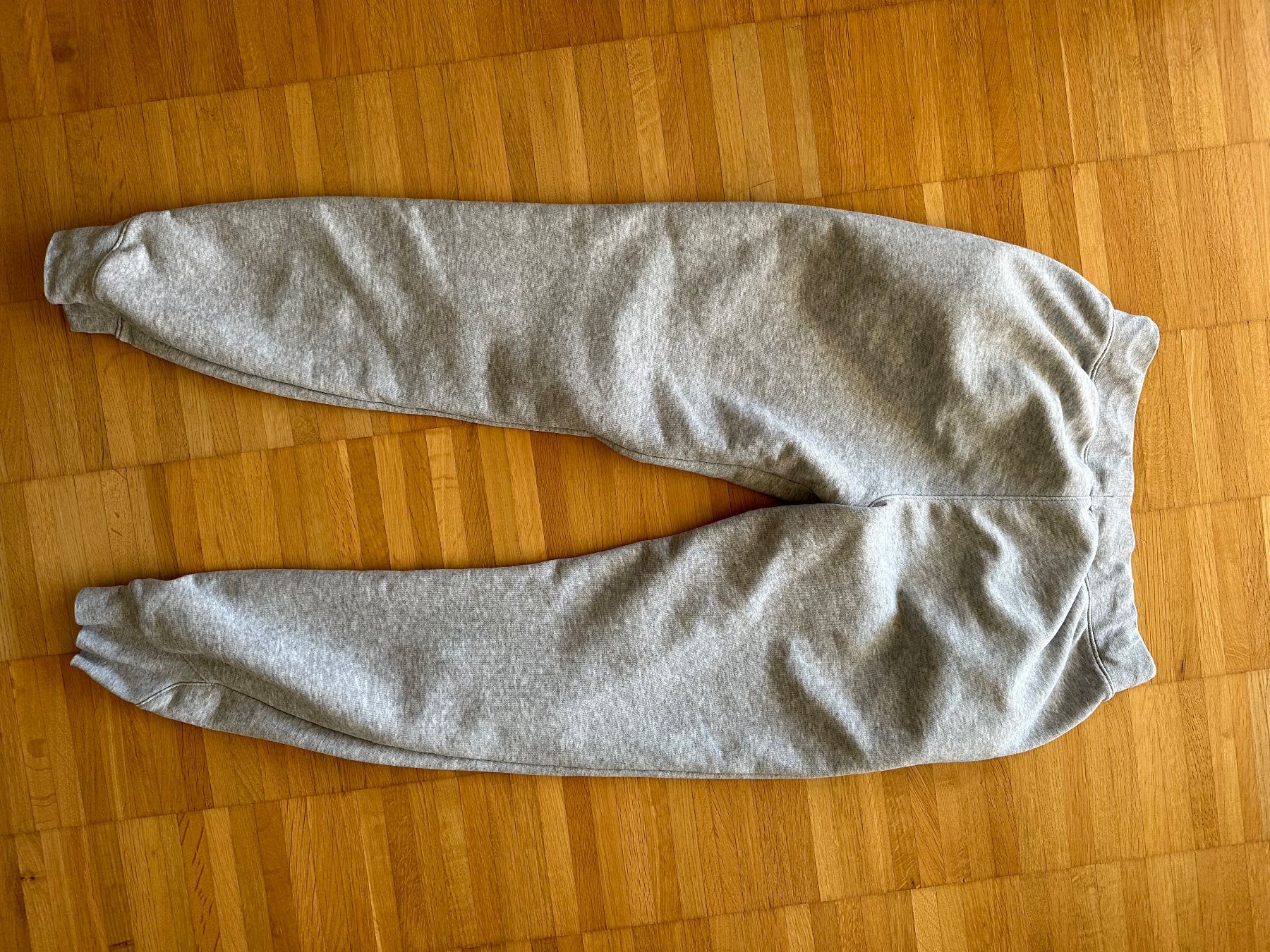 Reebok Pantaloni: Jogginghose - Trainerhose - Reebok - Grau - S – Usato da Zug venduto da tami12 2