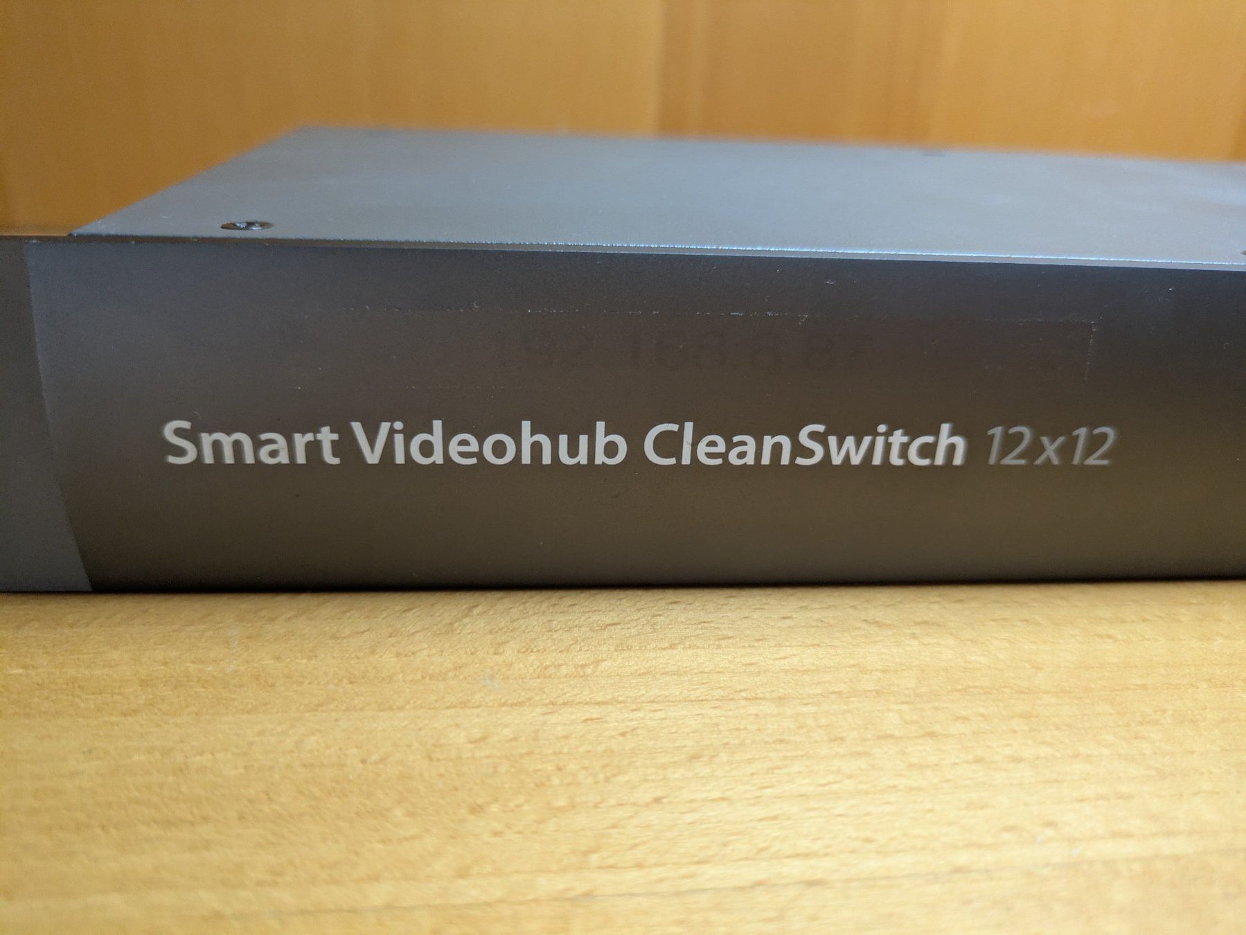 Hub & Switch: Blackmagic Design Smart Videohub CleanSwitch 12x12 – Usato da Neerach venduto da ciegolink 4