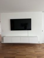 BESTÅ TV-Sideboard, in weiss/matt inkl. Glasdeckplatte