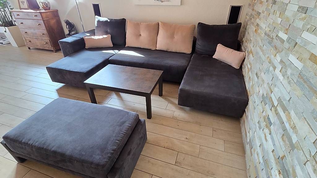 Sofas: Canapé et pouf – Gebraucht aus Chapelle (Glâne) von Ccau0 2